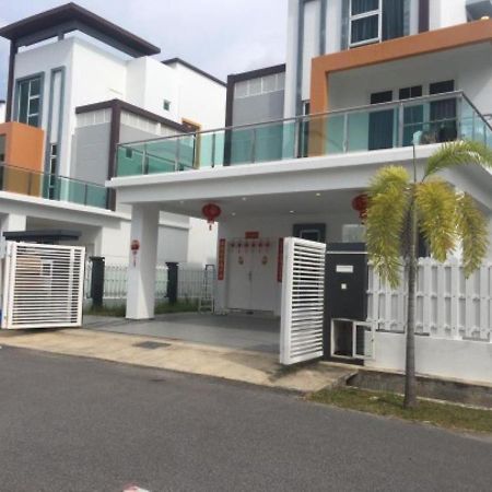 My Home Kayangan Villa Malacca C10 Exteriör bild